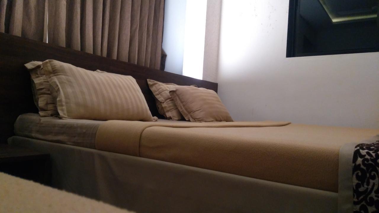 Hotel Maratha Residency Ratnāgiri Exteriör bild